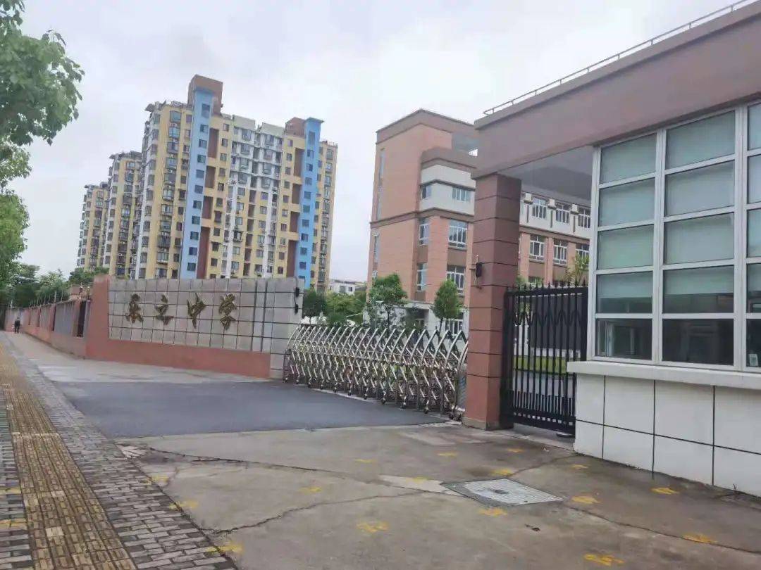 大华锦绣悦府动迁基地里的小社区能不能买