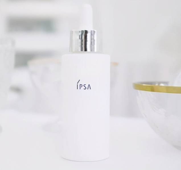 爽肤水是不是就是精华水 d0a47221aafd462f9529bd9b1dbf28a6.jpeg