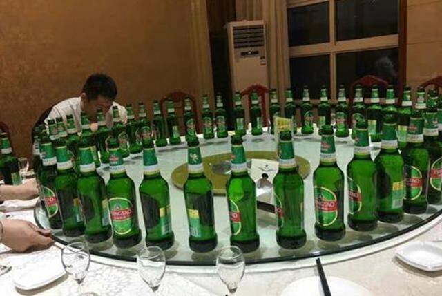 人均喝酒最多_喝酒的图片真实照片(2)