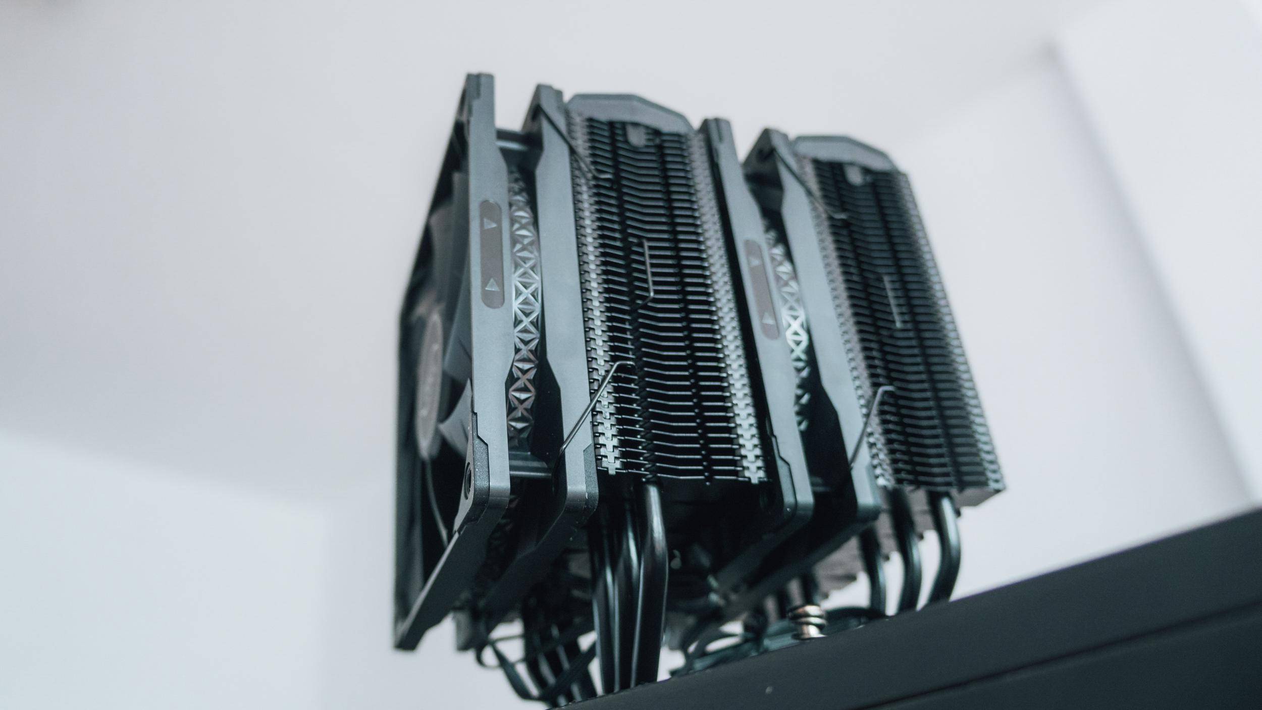 不爱彩妆爱武装 大霜塔PRO夏日大作战。