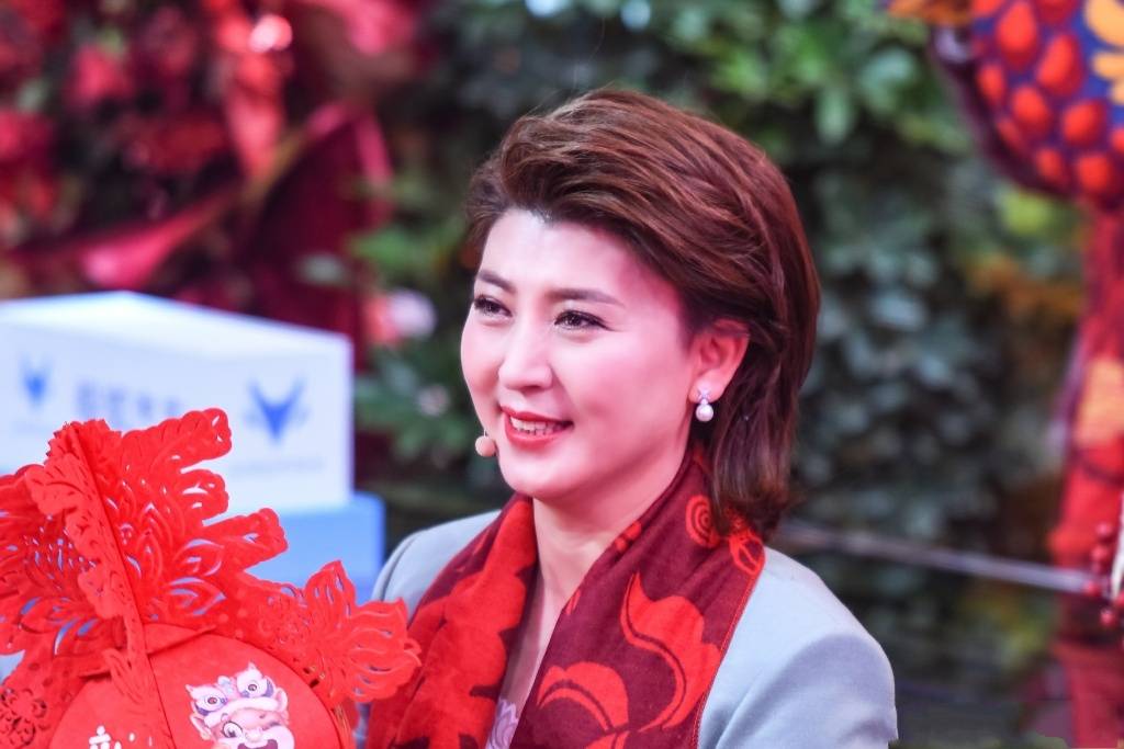 林傲霏举行婚礼,潘长江,李玉刚到场祝贺,闫学晶激动到数度落泪