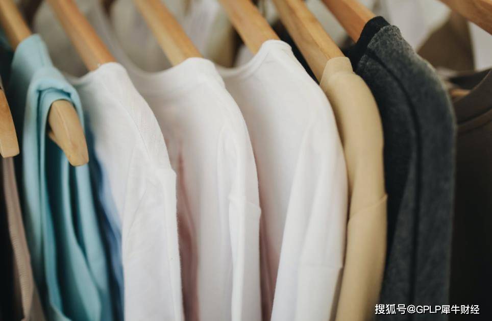 优衣库销量下滑：4.5万件内衣被召回 临时关