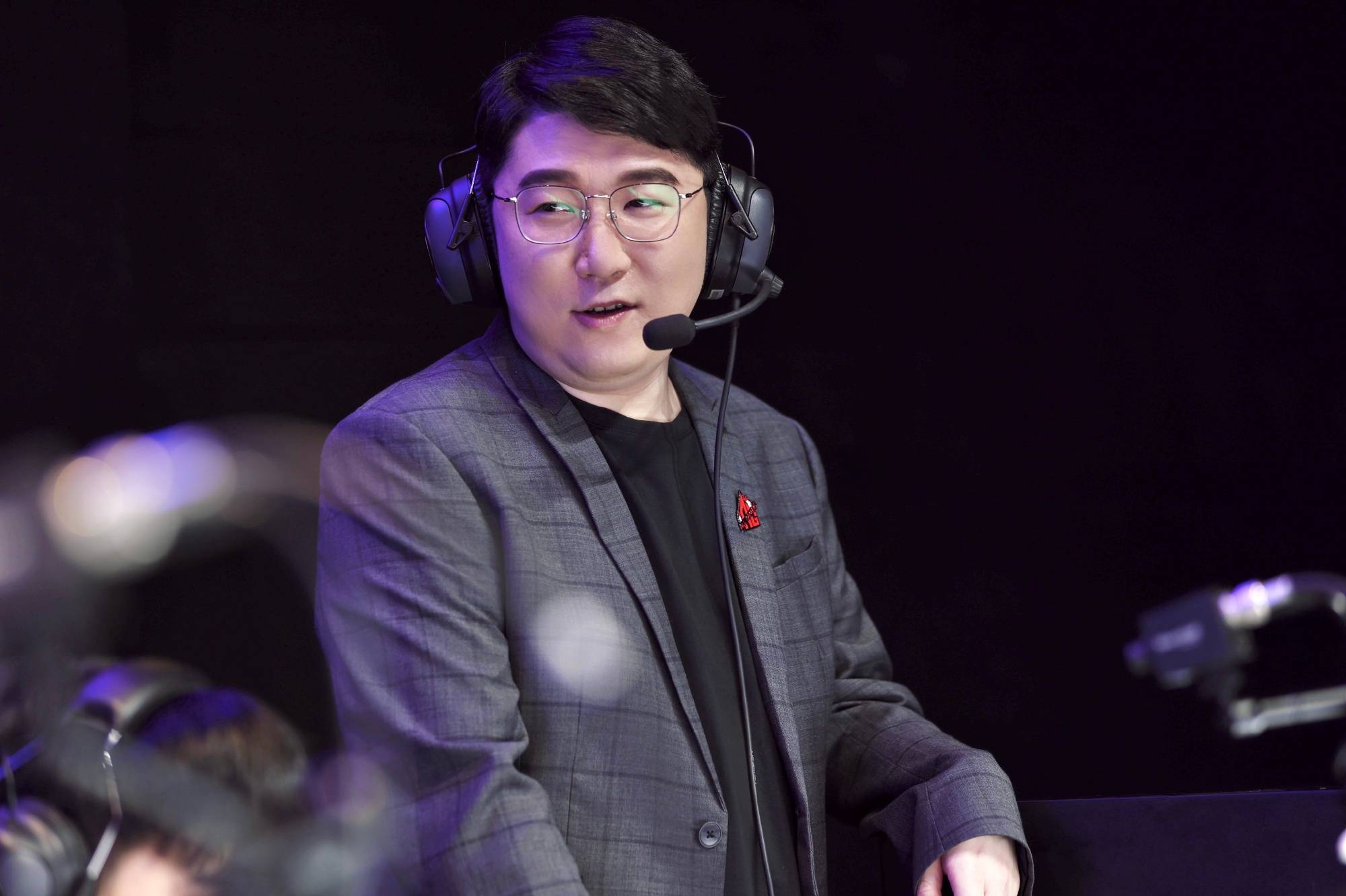 ag超玩会手握初晨与一诺"王炸"组合,但是却被awoke教练玩坏了,不仅在