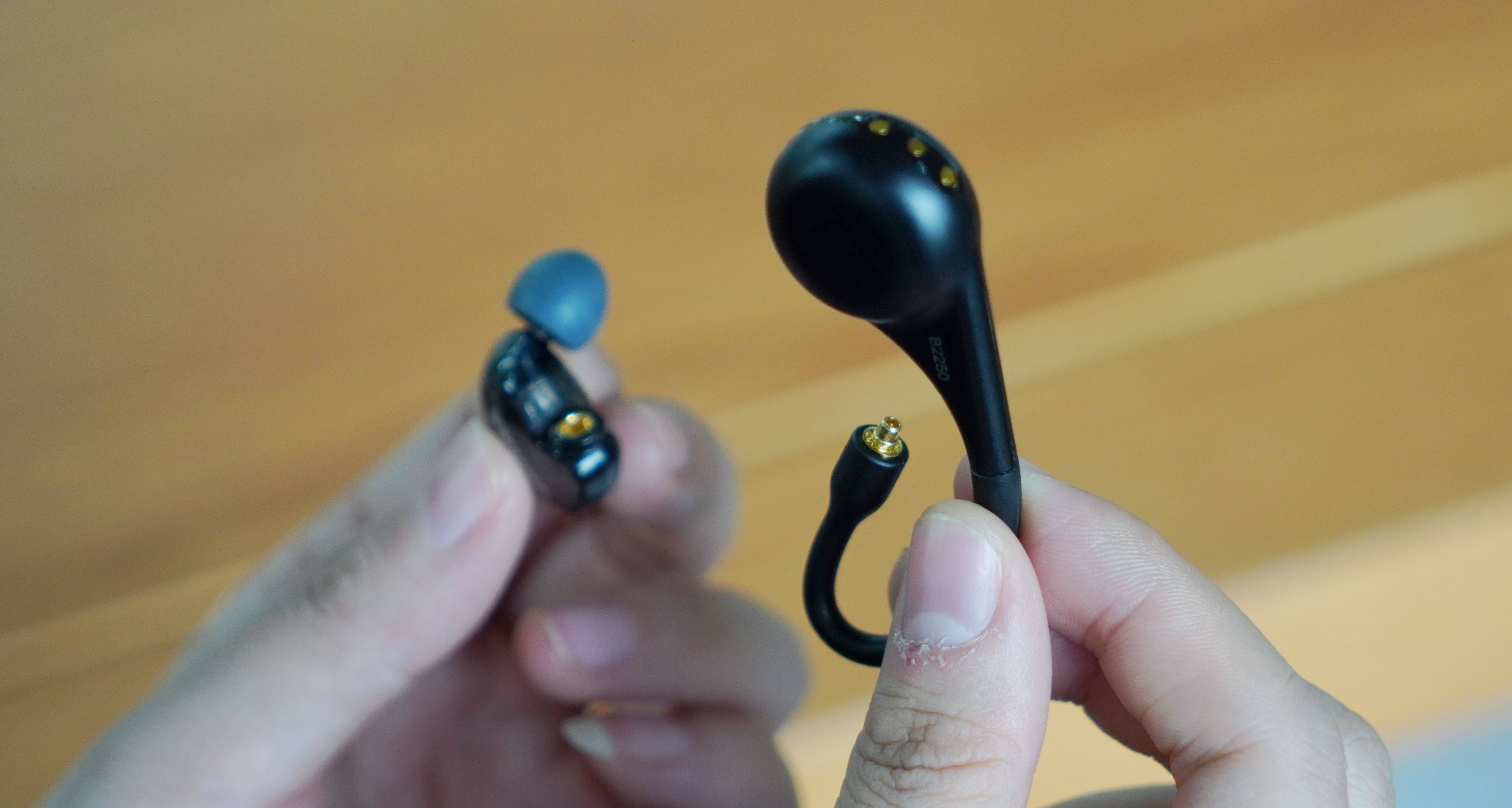 独特可拆卸式设计,舒尔aonic 215值得买吗?全方位评测帮你把把关!