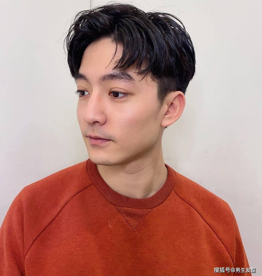 身高不足170cm的男生发型别随便剪三种帅气显高的造型别错过