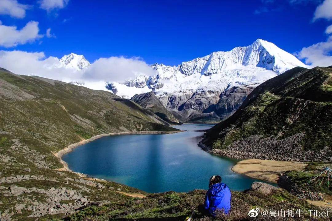 你透过车窗看风景,山川湖泊也在看你"顿时,想到了一句话太净化心灵了