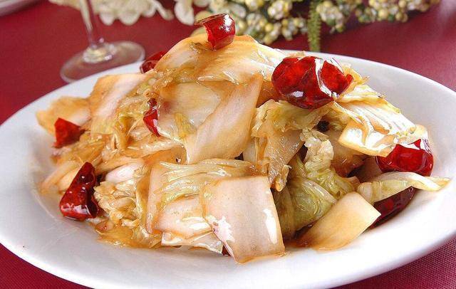 酸辣白菜怎么炒好吃又嫩 333b0f58778c4903bf5e697e6634444e.jpeg