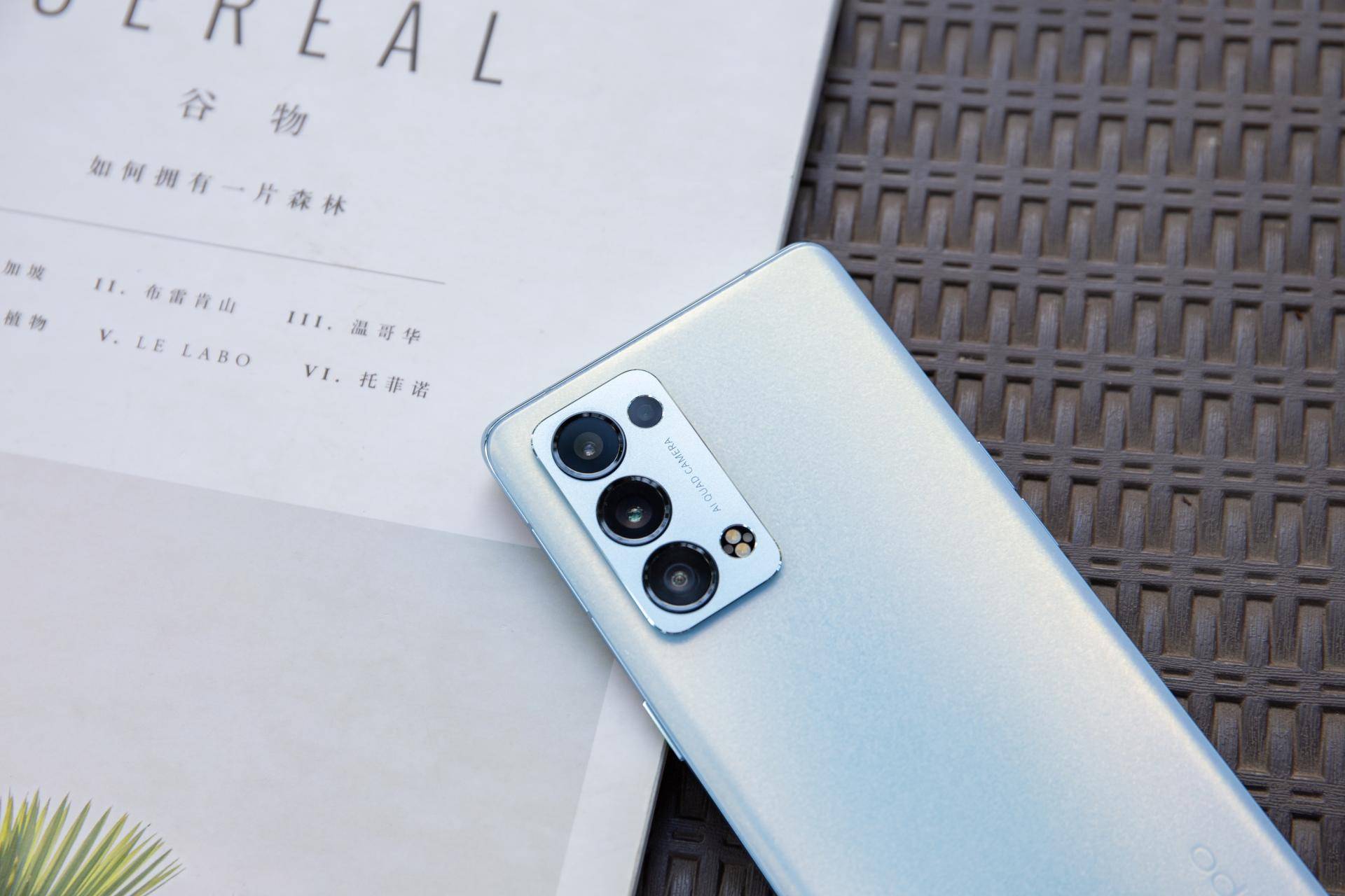 谁拍人更好看reno6pro正面挑战三星s21效果对比很明显