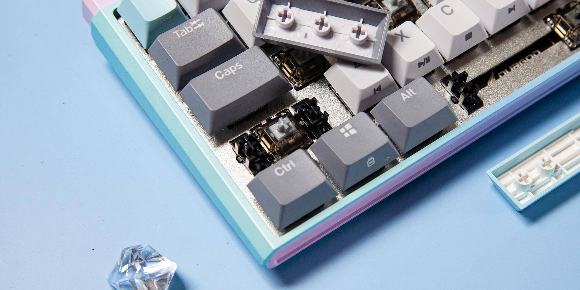 摒弃樱桃 618“抢鲜”入手新款全系定制佳达隆轴体的杜伽K330w