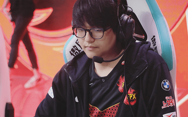 贡子哥退役或成定局冠军上单为何会无队可去