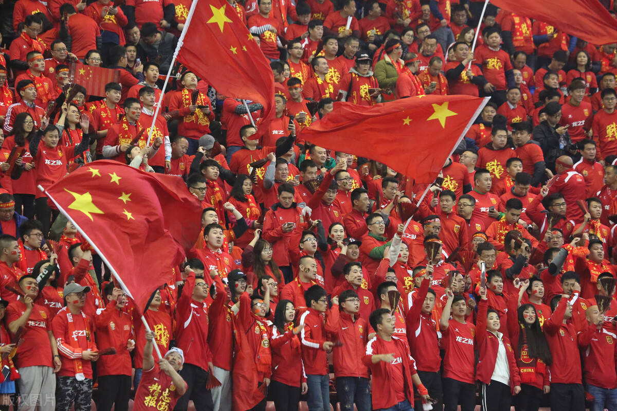 国足八辈子没见过这样的富裕战现在要做的事情只有一件复仇