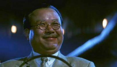 值得一提的是,牛振华甚至还出演过一个著名的历史人物,电影《宋家王朝