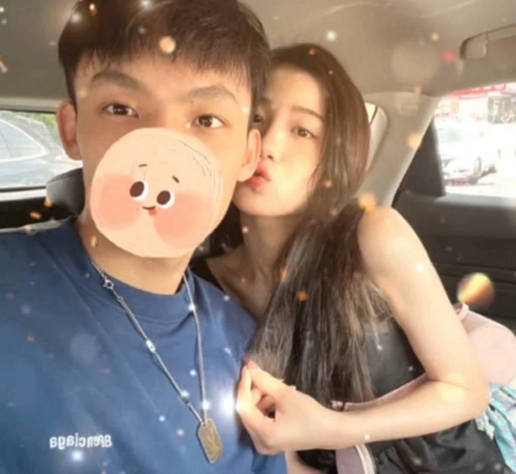 原创21岁获三次cba总冠军身高1米78被杜峰重用拥美丽娇妻