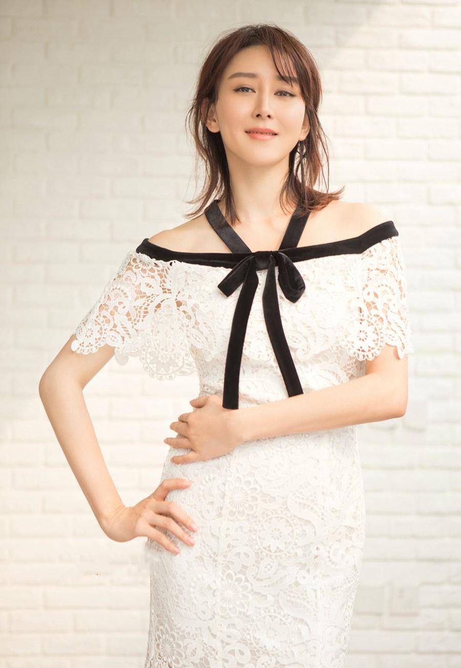 古装剧美人胡静,饰演向警予翻车,观众质问少女感去哪儿啦?