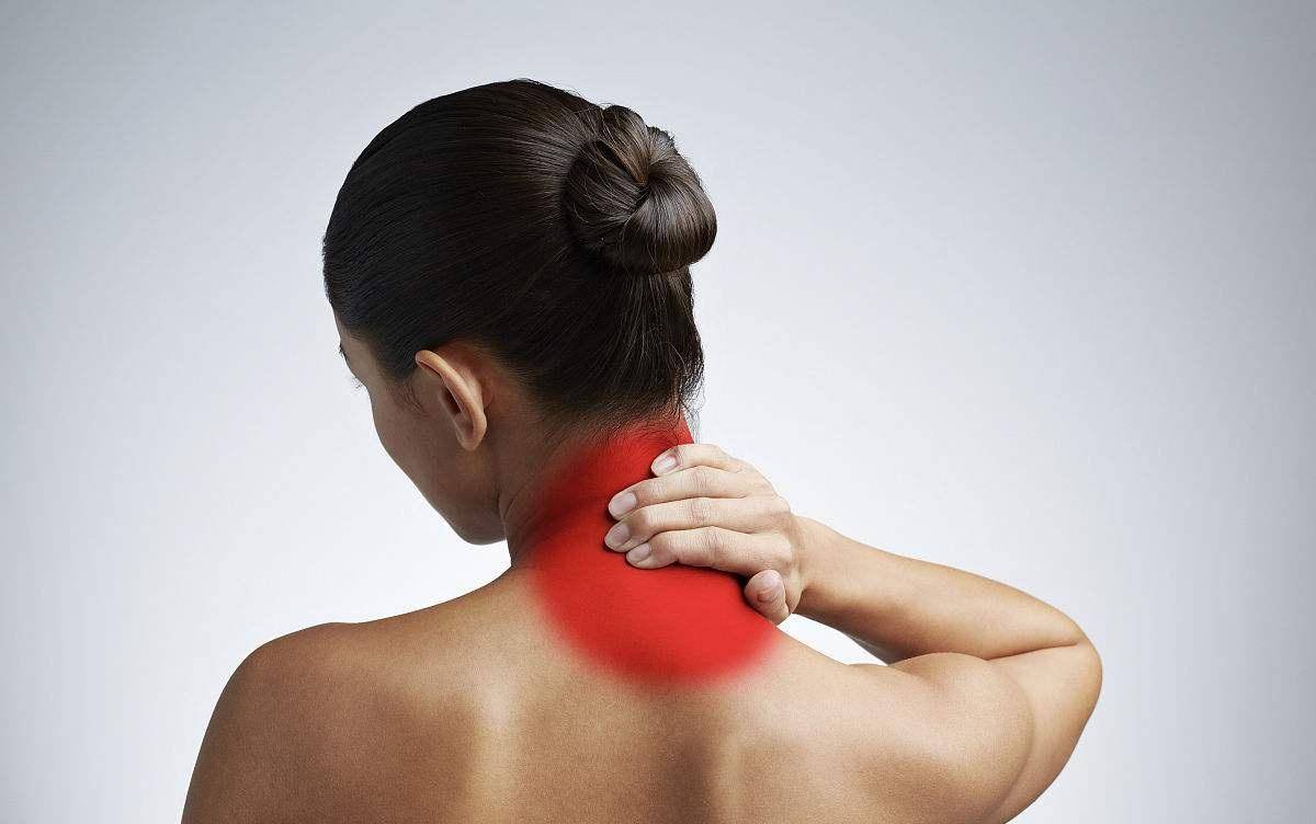肩膀和脖子连接处疼痛