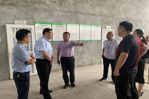 崇州市人民政府副市长叶志俊带队检查食品企业安全生产工作
