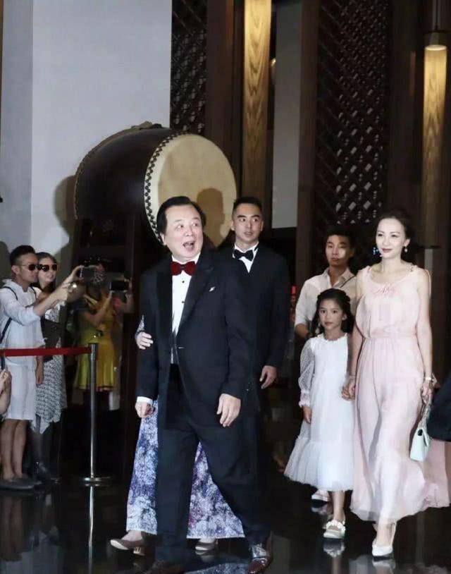 林志玲婚礼嫂子成亮点对比九年前婚礼上大变样