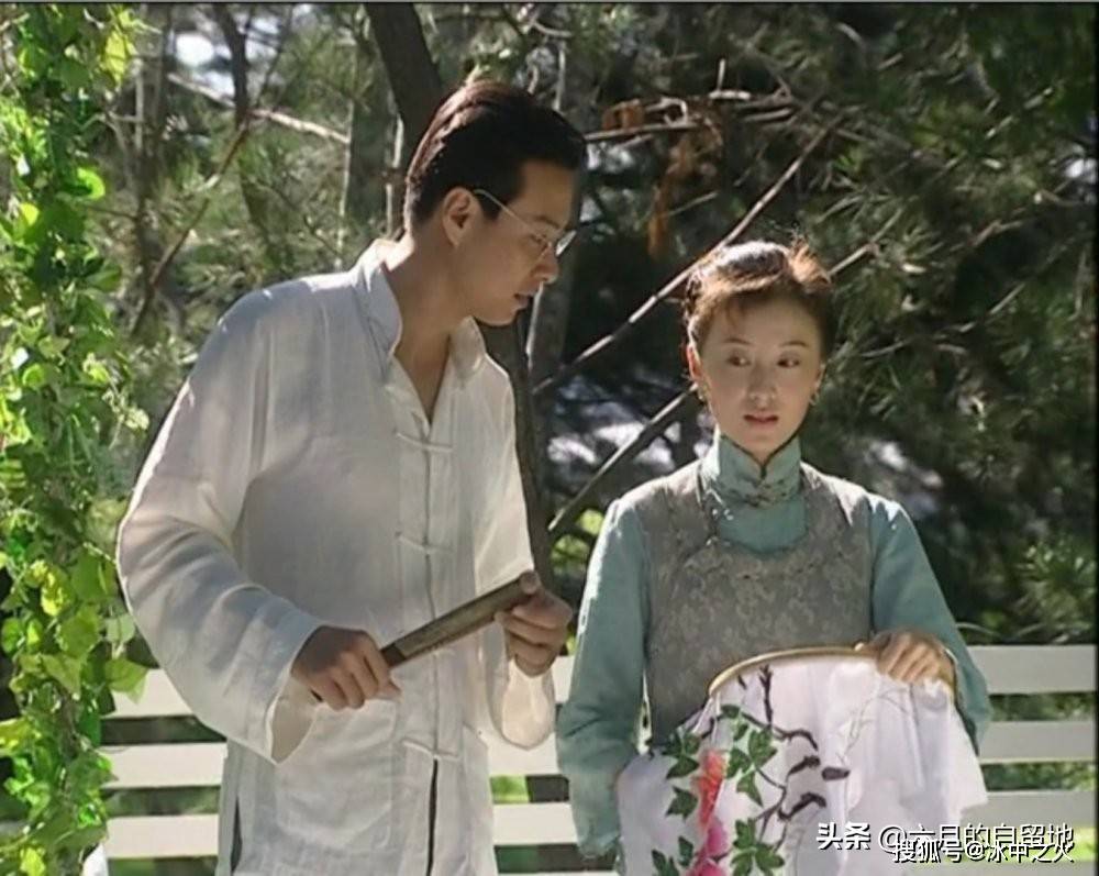 少奶奶当少爷面和下人守寡少奶奶和管家 自媒体热点 少奶奶当少爷面和下人守寡少奶奶和管家 自媒体热点