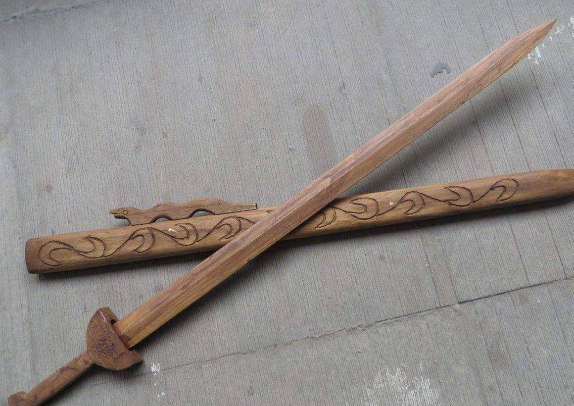 原创神秘的桃木剑为何称为仙木真能辟邪消灾吗这一说法从何而来