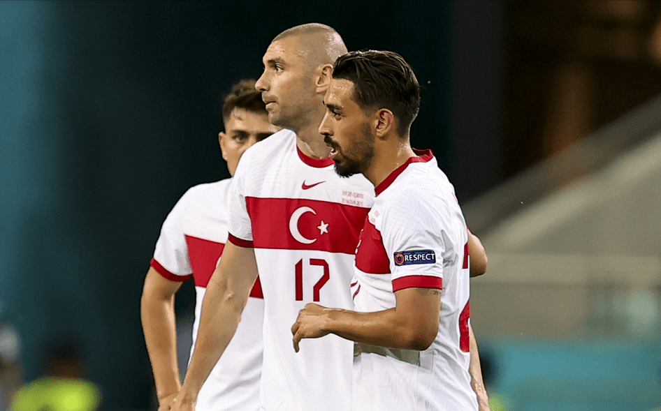 土耳其三战全败,跪着死,恰尔汗奥卢还敢要年薪税后500万欧元?