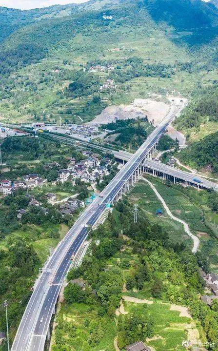 贵州这条高速公路项目建设进入收尾阶段途径黔东南这些地方