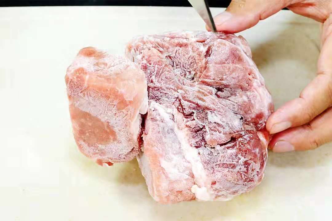 冻肉怎么解冻最新鲜 c59281d385bf4a6b81091fef84dd52a1.jpeg