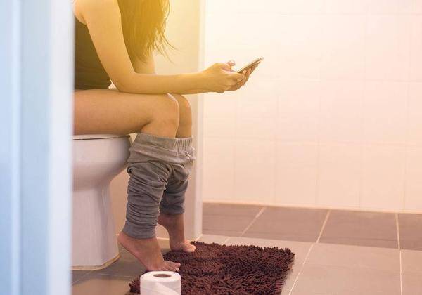 经常便秘拉不出来?做好4点改善便秘,肠道轻松点