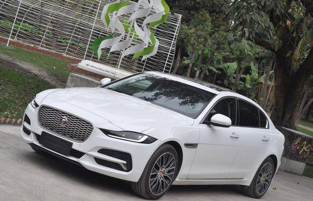 奋斗5年 购入捷豹xel上班通勤 用车60天 车主说了用车感受 空间