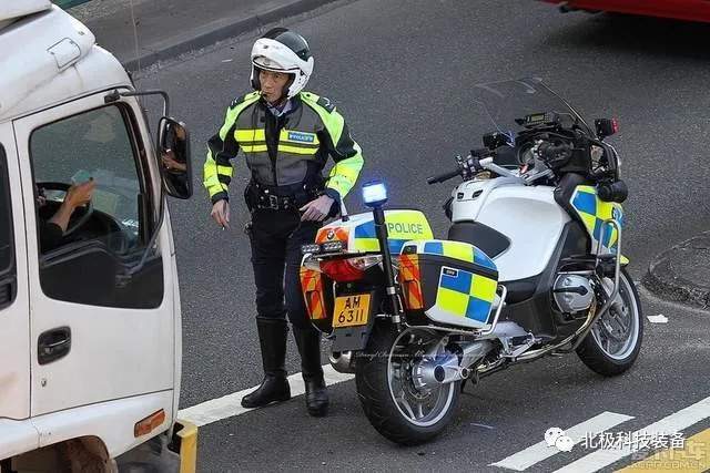 关于香港铁血骑警所穿的警用骑行服你知道多少