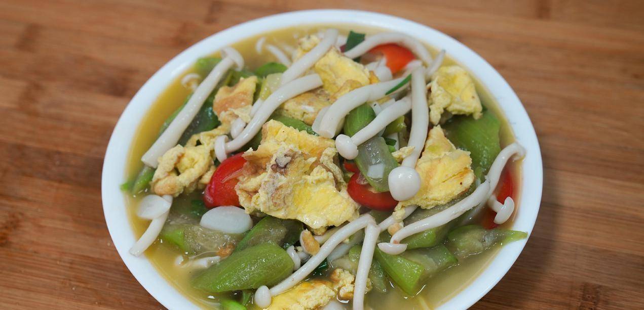 丝瓜配什么炒好吃视频 cb903c272d41404e98276e78e56634e3.jpeg