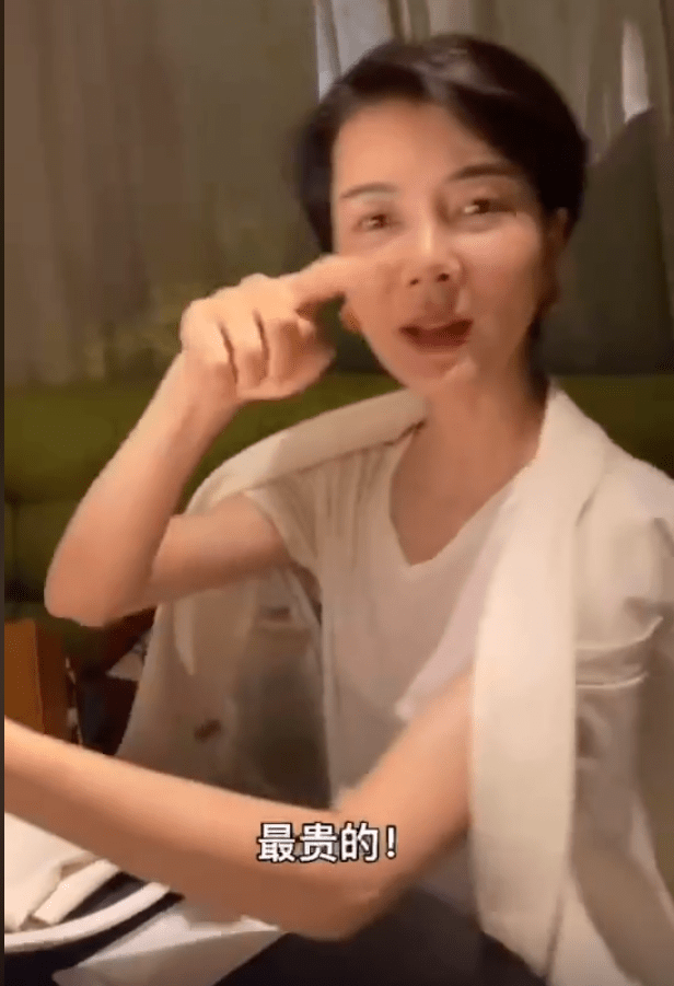 54ea697d7274499187de4f8b905af18f.png