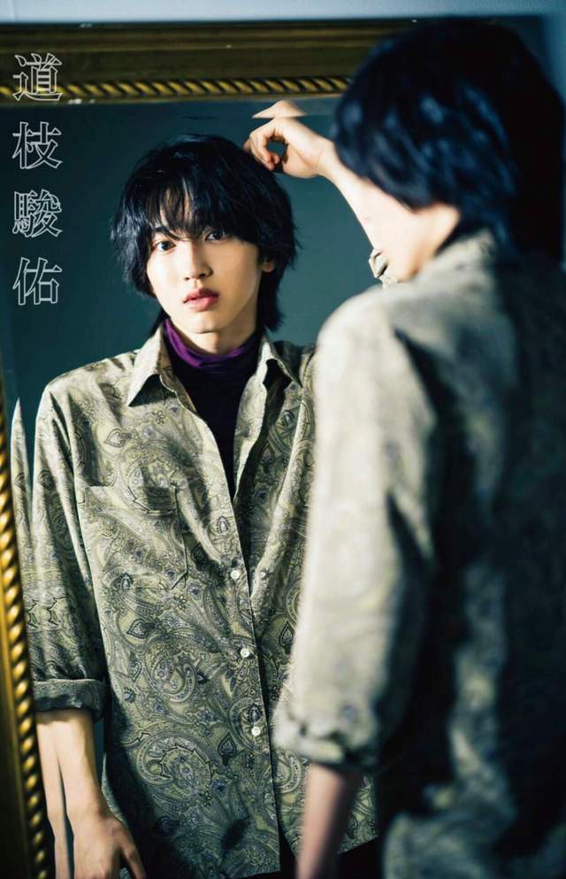 原创千年一遇的美少年终于等到他长大了长残了吗