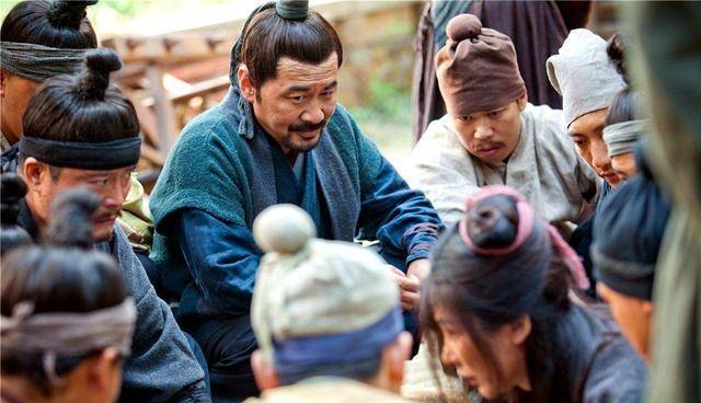 原创烛影斧声之谜赵匡胤为何将皇位传给弟弟而不是自己的儿子