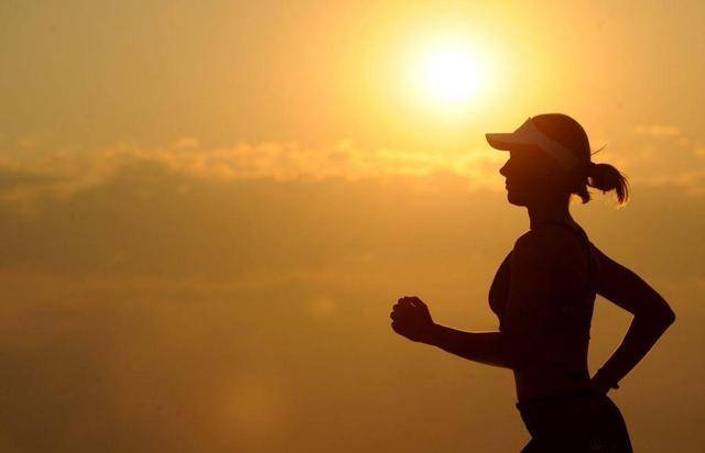 冬天怎么减肥啊 5f0e19ff5c9b4a49b8ecd1aa9c847c9b.jpeg