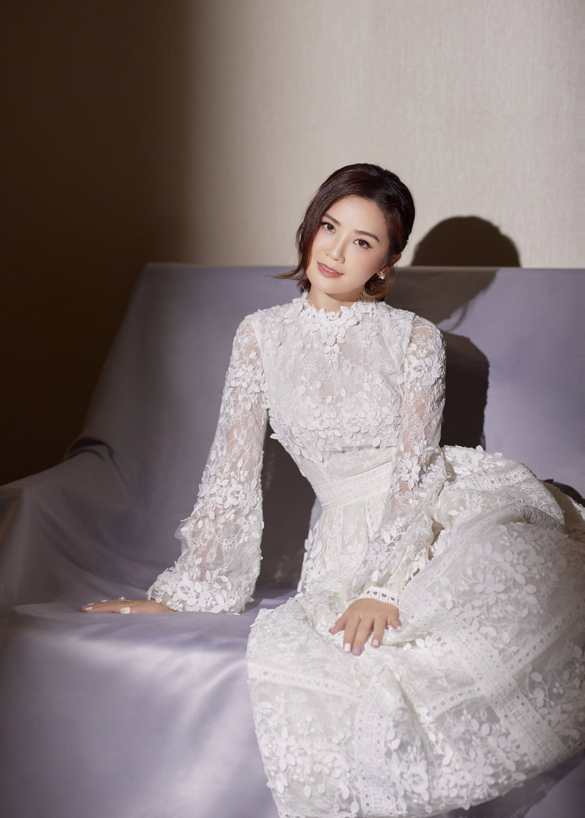 蔡卓妍出席《电影之歌》 暖心献唱《武汉日夜》主题曲《你真好》