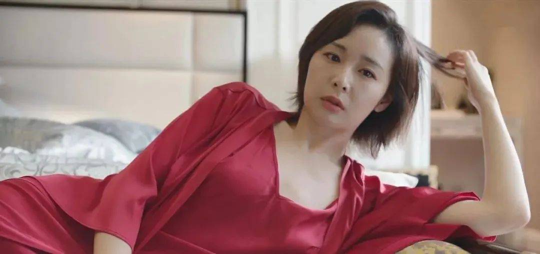 人气排行榜女明星_中国“10大网剧女星”:有人成“小天后”,有人隐婚生子人气暴跌