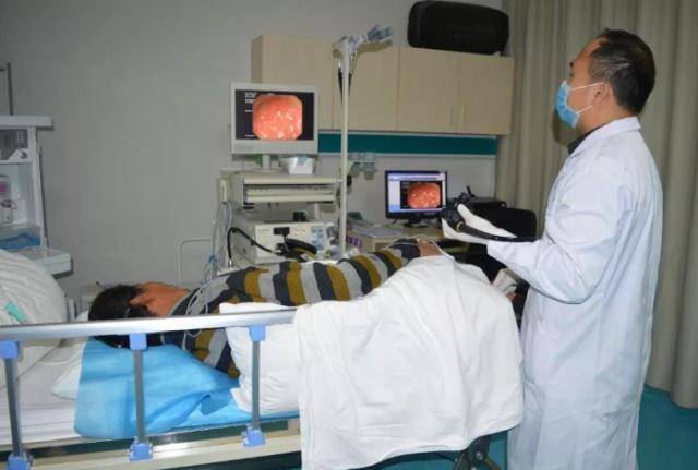 生活|身体两处发出“臭味”，可能肝脏在“呼救”，早调理早健康