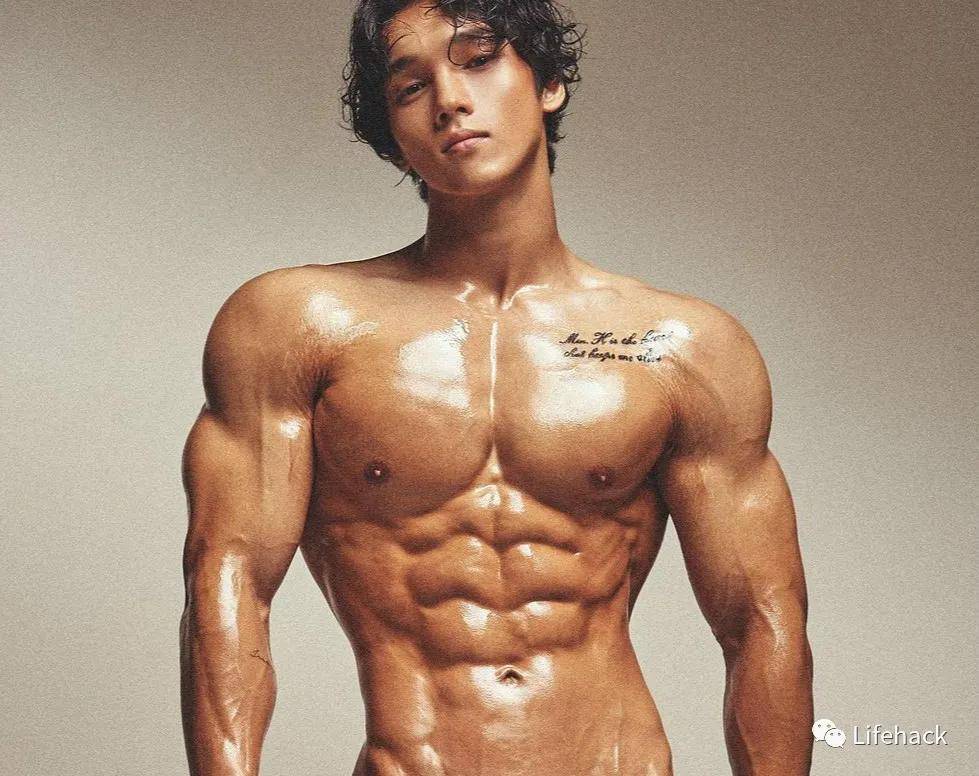深海人鱼|天呐！这是只存在于漫画里的肌肉男菩萨么？