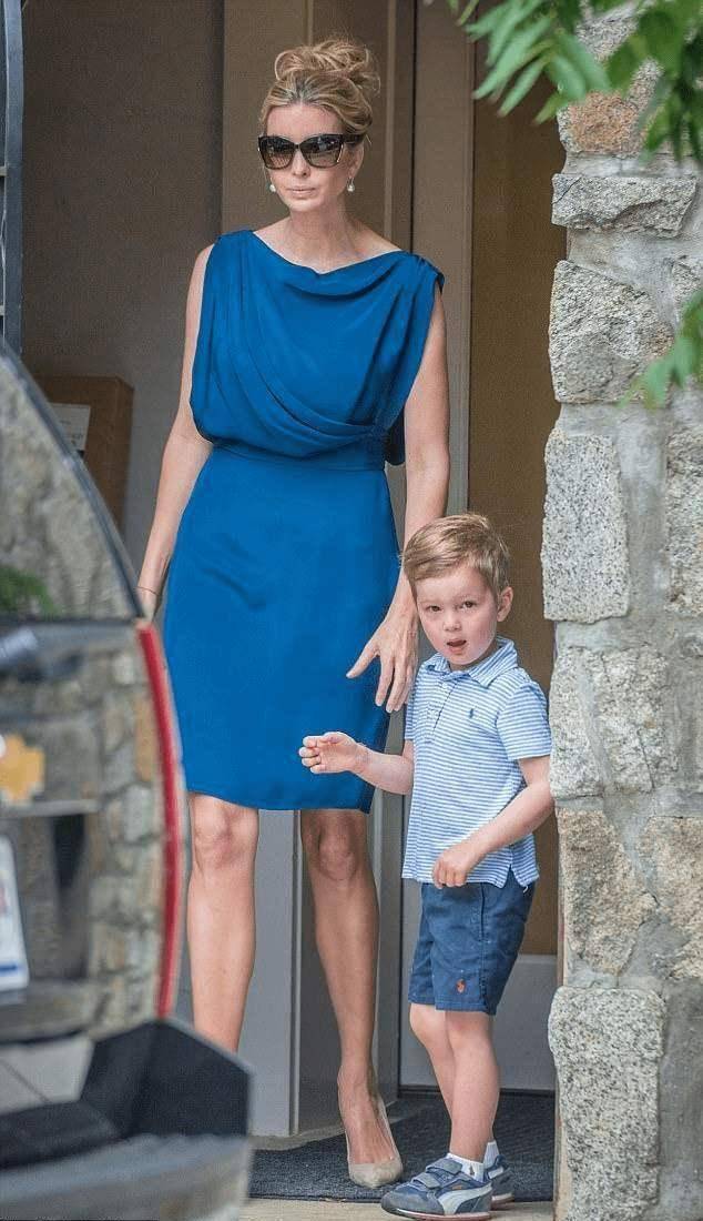 身材|39岁伊万卡也胖了！穿蓝色紧身包臀裙秀身材，勒出小腹赘肉真尴尬