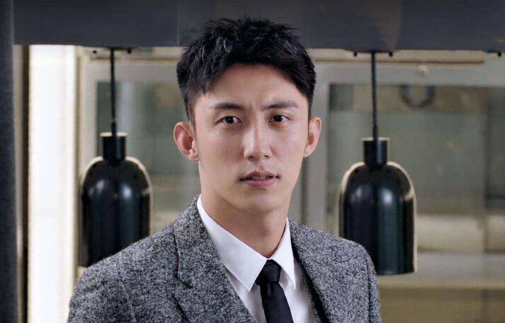 男人爱不爱你,分一次手便清楚了_汪泽