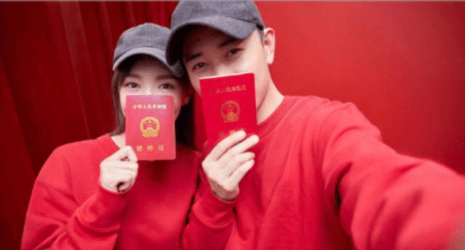 反差大的夫妻 8d22c7abf17442c0b1ee6a92ad67ebf0.png
