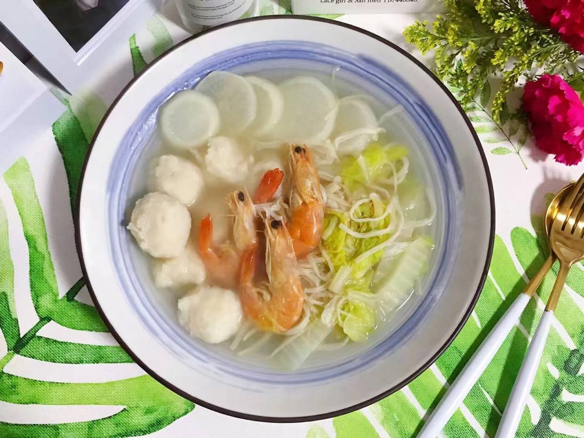 鲜美的家常什锦汤，食材丰富，营养均衡，做一锅全家都爱喝_白菜