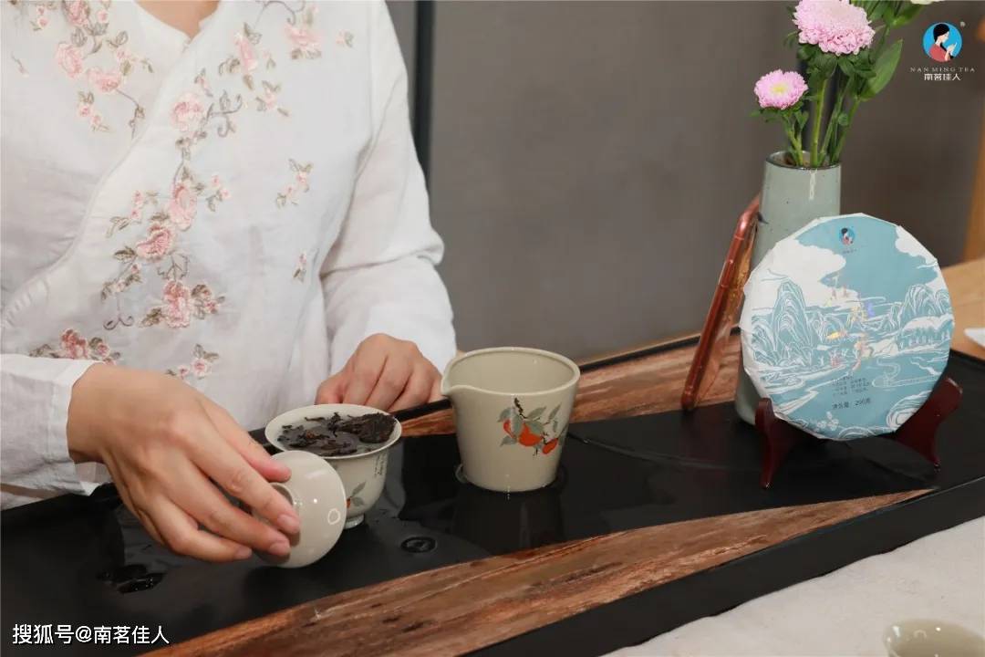 制成的|弯弓古树原料制成的古树春茶和古树白茶，有哪些优势和发展空间？