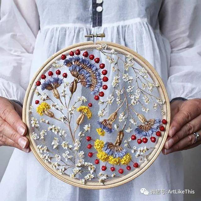 英国艺术家olga prinku:精致又鲜活的植物刺绣