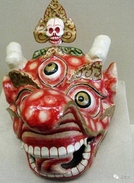 云南民族博物馆藏羌姆面具巡礼_服装