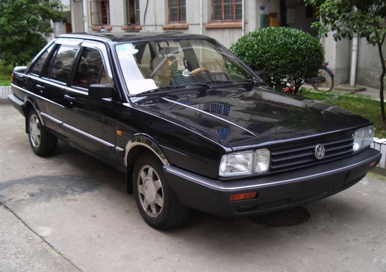 普桑加速13秒油耗11l你们管这玩意叫神车