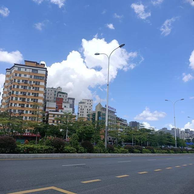 深圳隔圳新村：天空最美的城中村，已经彻底爱上了这里