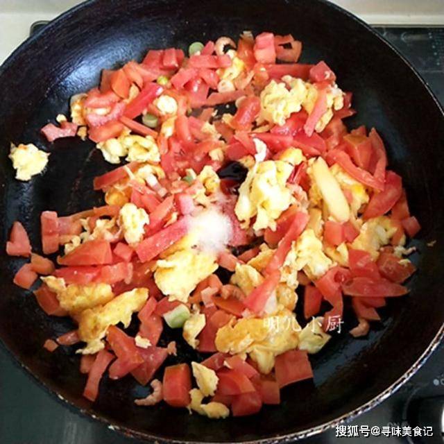 做法|早餐吃啥？这做法简单省时，好吃又饱腹，自己做最好吃，全家都爱