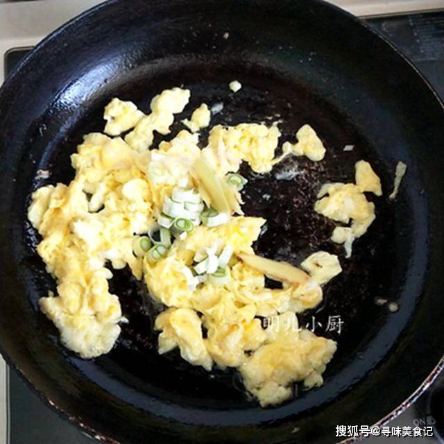 做法|早餐吃啥？这做法简单省时，好吃又饱腹，自己做最好吃，全家都爱