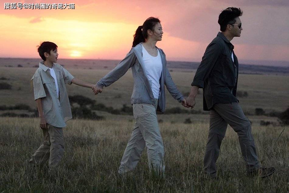 遗传|袁咏仪好迷信！又携全家去拜神，儿子衣品完美遗传父母好基因